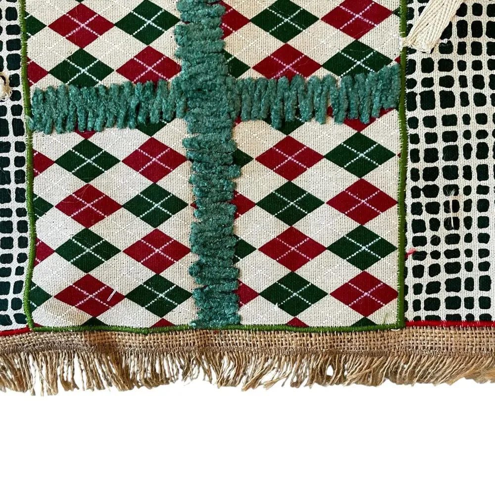 TAHARI Christmas Present Shaped Jute Placemats Set of 4 Holiday 13x19 New